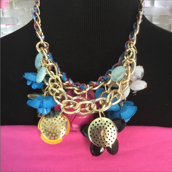 💖See New Listing💖Multicolor Metal Floral Chunky Bib Statement Necklace Flower - Picture 2 of 5